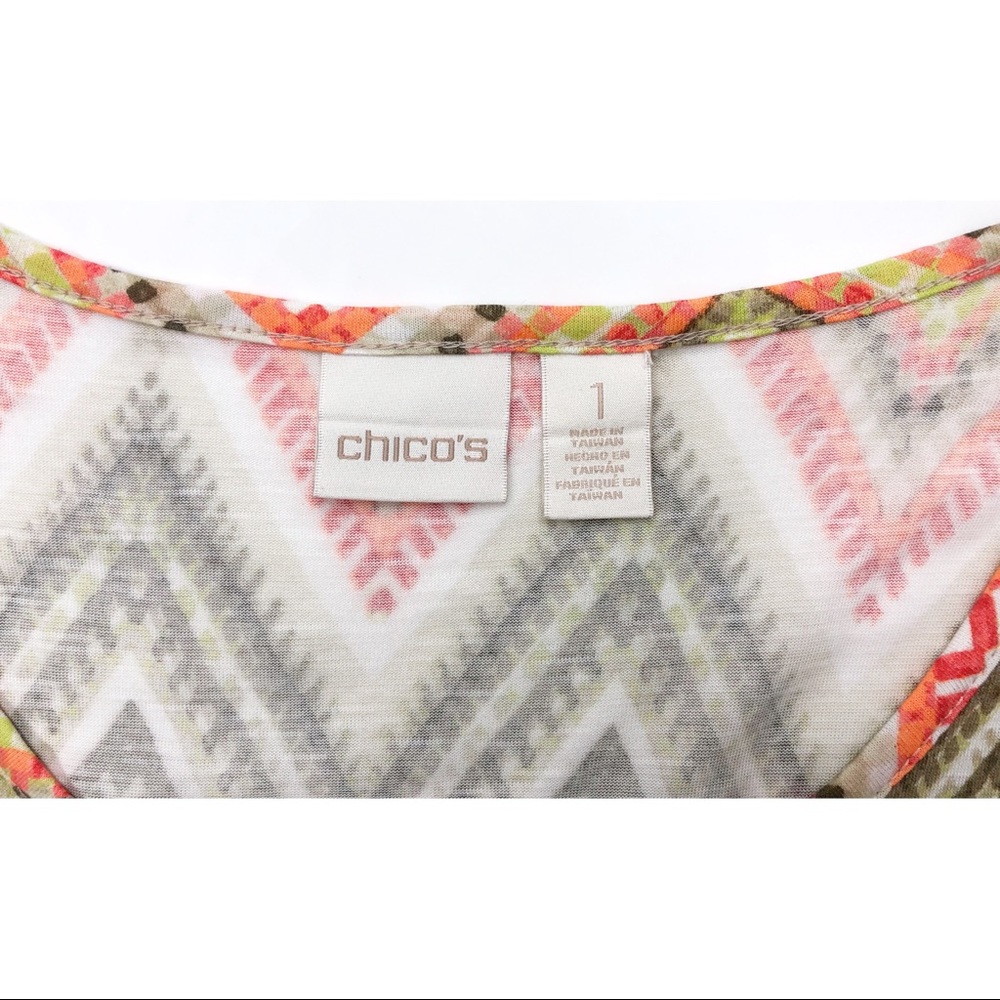 Chico’s Zig ZagChevron Pattern Short Sleeve Blouse - Picture 9 of 12